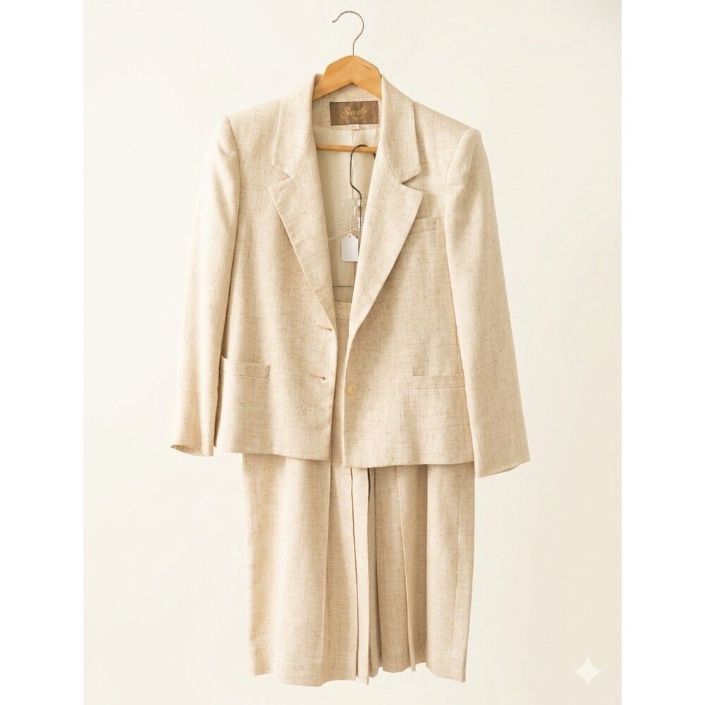 Vintage Saville Beige Tweed Skirt Suit Set Women Size 8 Classic Lined Blazer Ple